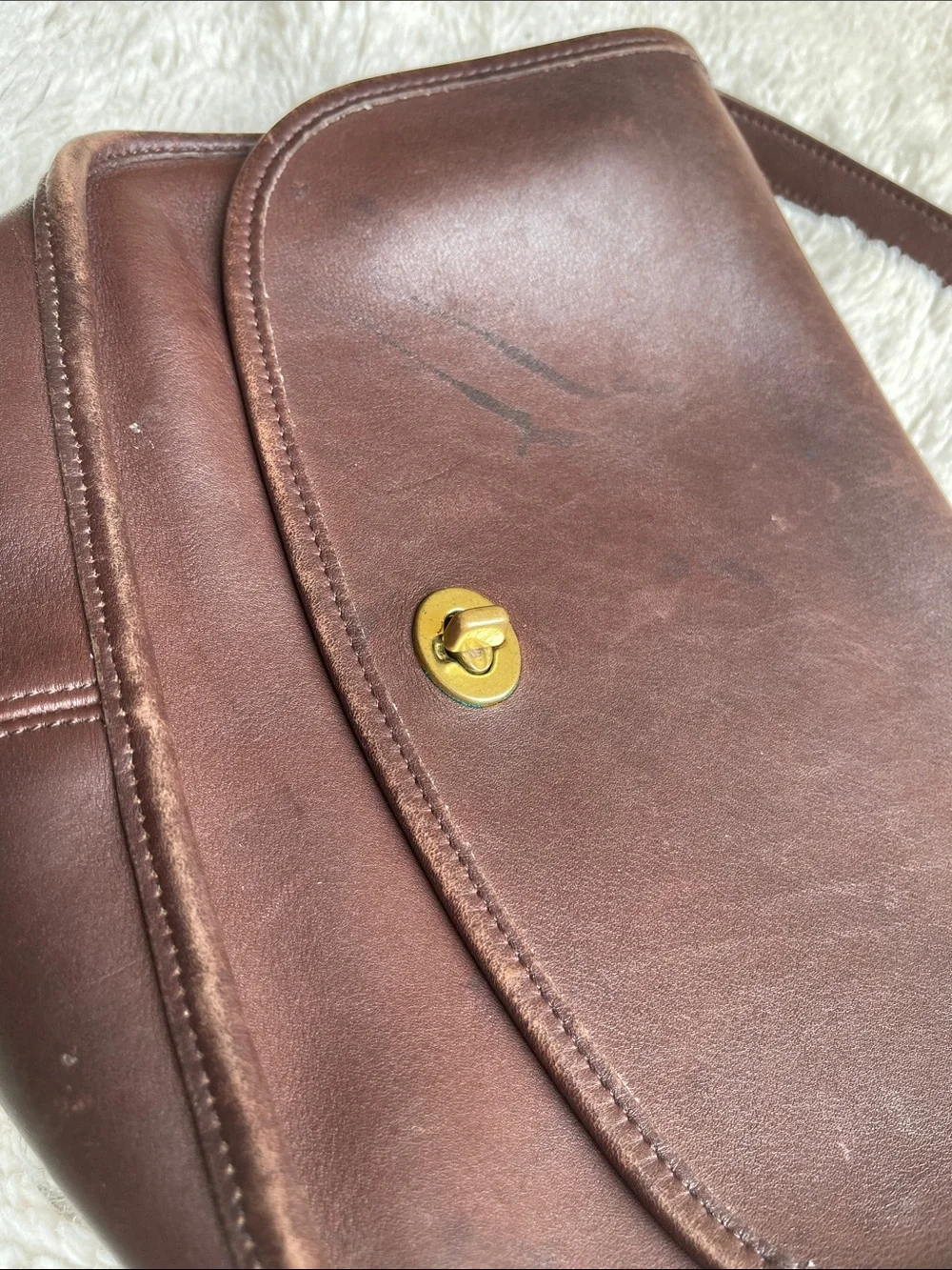 Coach Vintage 9790 Leather Crossbody Bag